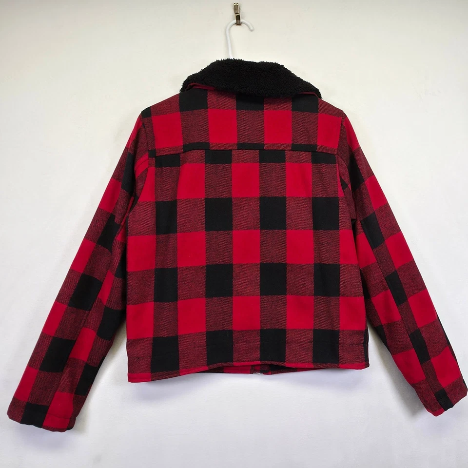 Chaqueta Rue21 para mujer M roja negra cuello de piel sintética a cuadros búfalo motociclista recortada Foto 4 de 4