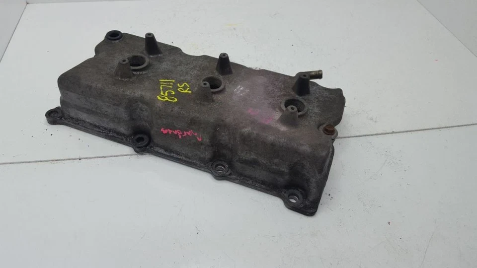 Cubierta de válvula lado pasajero (trasera) 1996 97 98 99 Infiniti I30 I-30 Foto 2 de 4