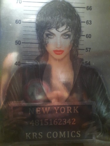 CATWOMAN #47- NYCC 2022 Exclusive FOIL Natali Sanders Cover- LTD To ONLY 1000 ! - Picture 6 of 11