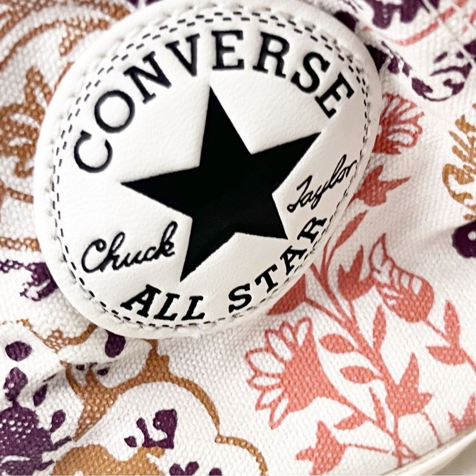 CONVERSE CHUCK TAYLOR ALL STAR Fall Florals Lace Up High Tops Sneakers Women’s 8 thumbnail 9