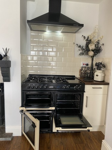Leisure Range Duel Fuel Cooker And Baumatic Cooker Hood