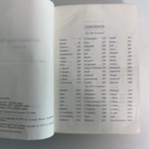 The Children's Living Bible Paraphrased Illustrated Hardcover Tyndale (1973) - Picture 12 of 18