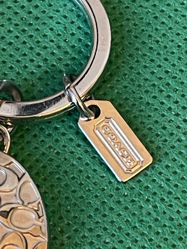COACH Initials “C” Oval Silver Tone Metal KeyChain KeyRing KeyHolder Authentic - Picture 3 of 6
