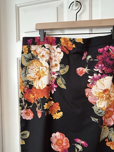 Women's Worthington 20W Black Floral Pencil Skirt Zipper Lined - Picture 12 of 16