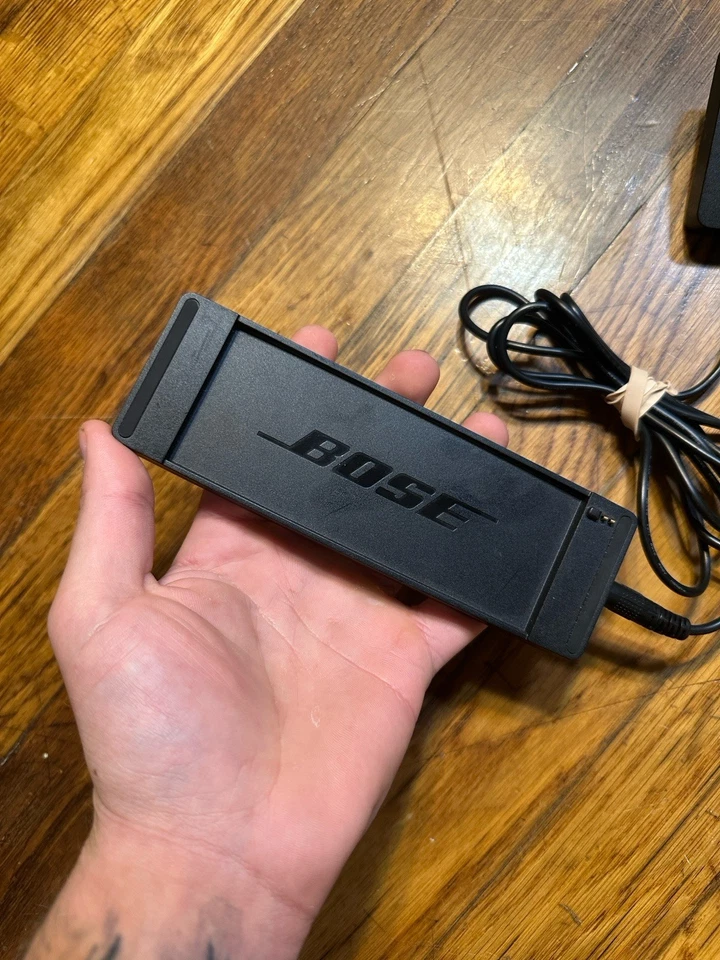 Mini base de carga Bose SoundLink con adaptador Foto 2 de 4