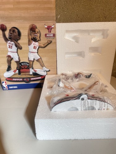 LIMITED Edition FOCO Scottie Pippen Dennis Rodman Run With Us Bobblehead Bulls - Picture 4 of 10