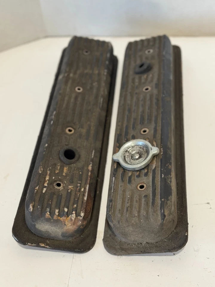 Juego de cubiertas de válvula GMC K2500 350 TBI V8 par original OEM Foto 2 de 4