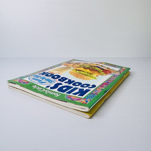 Family Circle Kids Cookbook 1 + 2 Vintage Retro Children's Recipes Step By Step - Picture 3 of 14