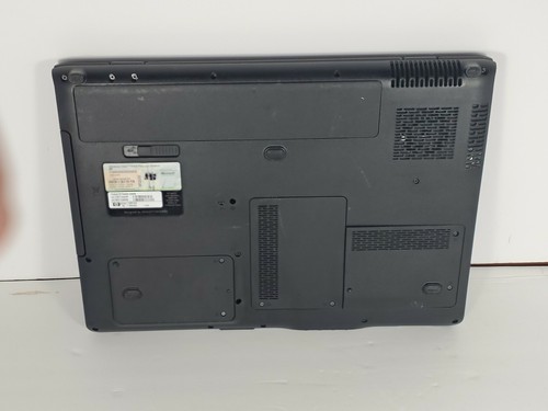 HP Pavilion dv9000 17" Laptop mit Netzadapter **nur Teile** - Bild 9 von 12