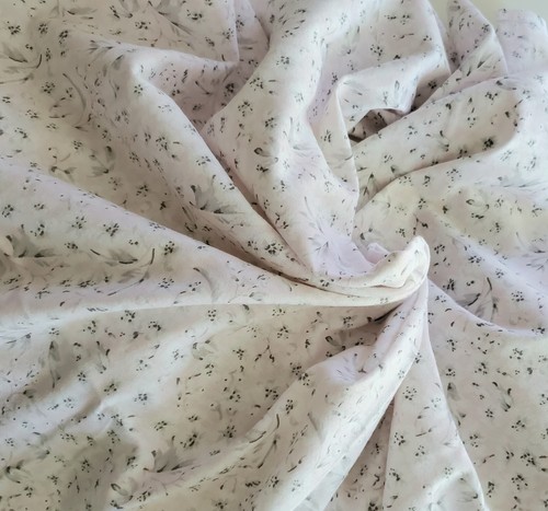 Pink/White Cotton/Rayon Floral Knit Remnant - Picture 3 of 5