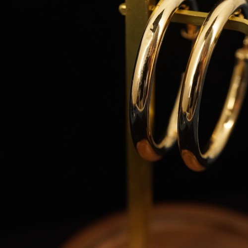 1.5"14k Yellow Gold Hoop Earrings - Free Shipping USA - Picture 9 of 10