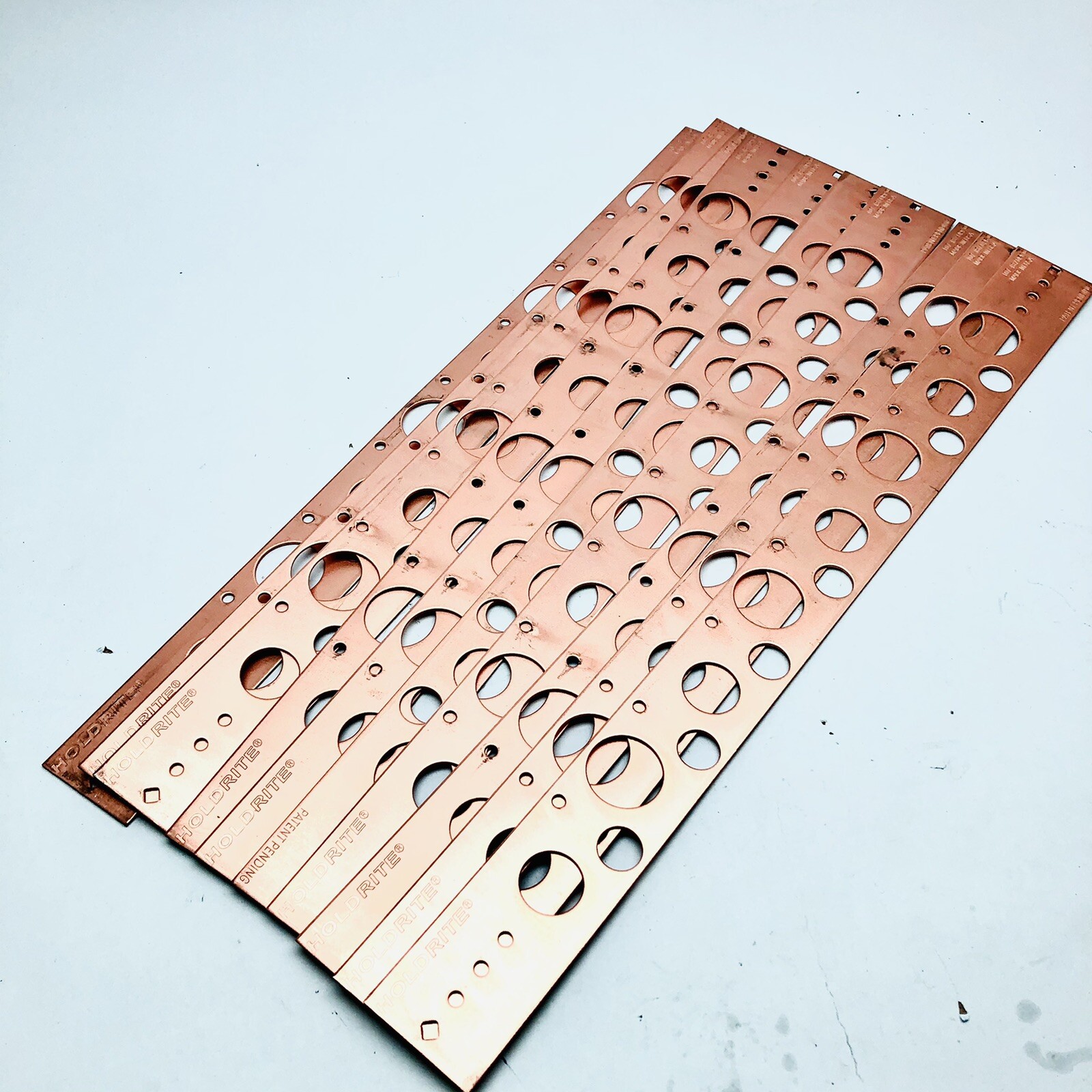 LOT OF 10 HOLD RITE 107-18 COPPER STEEL BRACKET 1-3/4" LENGHT 19"