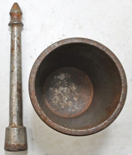 Antique Iron Kitchenware Mortar and Pestle Grinder Original Old Hand Crafted - Picture 7 of 9