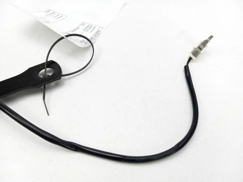 Hebilla del cinturón de seguridad delantero derecho Nissan Altima 2002-2006 Foto 4 de 4