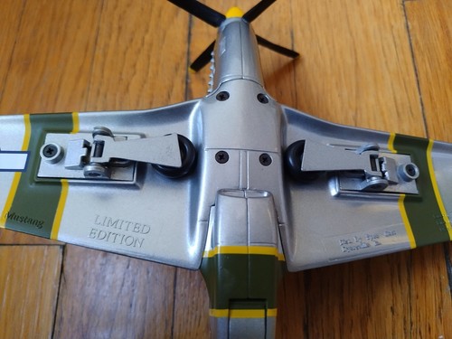 Open Box SpecCast Liberty Classic P-51D Mustang edizione limitata panca pressofusa - Foto 15 di 24