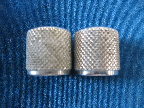 Two Vintage 1960's FENDER Chrome Plated GUITAR Knobs Telecaster Precision Bass - Picture 4 of 7