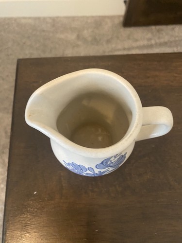 Jarra crema pequeña Pfaltzgraff de 4,5" - Imagen 3 de 6