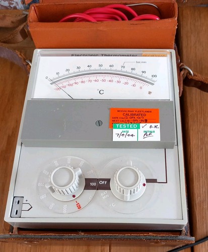 Termometri elettrici Comark tipo 1602 in custodia di pelle originale - Foto 2 di 16