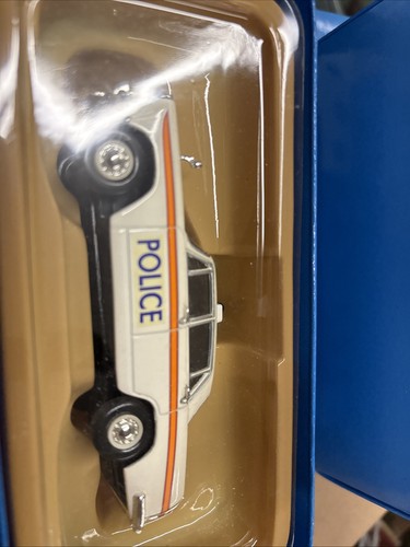 Vanguards Lot Police Collection Model Ford Transit MK1 ‘Cumbria Morris Austin x4 - Picture 9 of 24