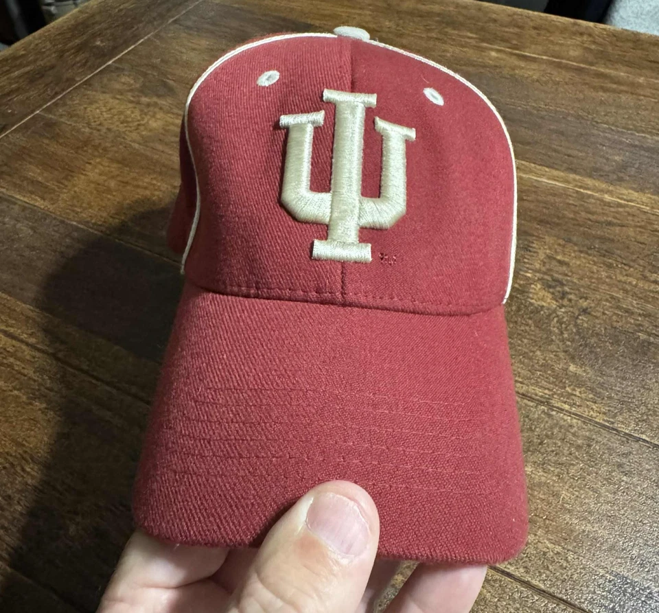 Sombrero de Colección Indiana University Hoosiers Flex Fit - One Fit - Top of the World Foto 3 de 4