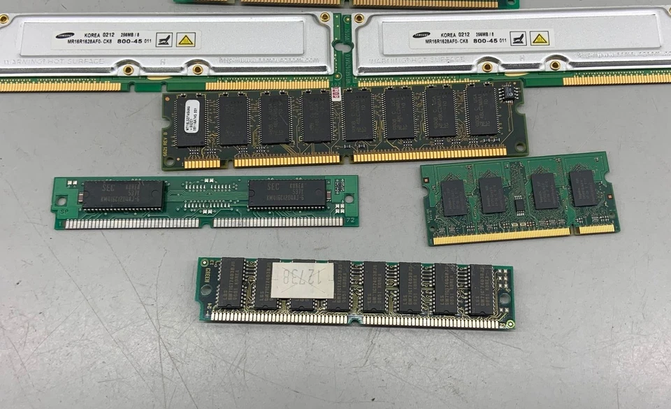 Lote de 8 Módulos de Memoria RAM de Computadora De Colección DDR2 RDRAM SDRAM Samsung Micron Foto 3 de 3