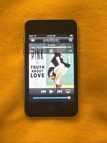 Apple iPod touch 4th Generation Black (64 GB) Good Working Condition - Picture 3 of 8