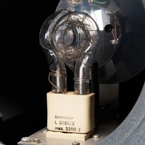 Cabezal de flash de iluminación de estudio Broncolor Pulso Spot 4 3200 j - Imagen 6 de 9