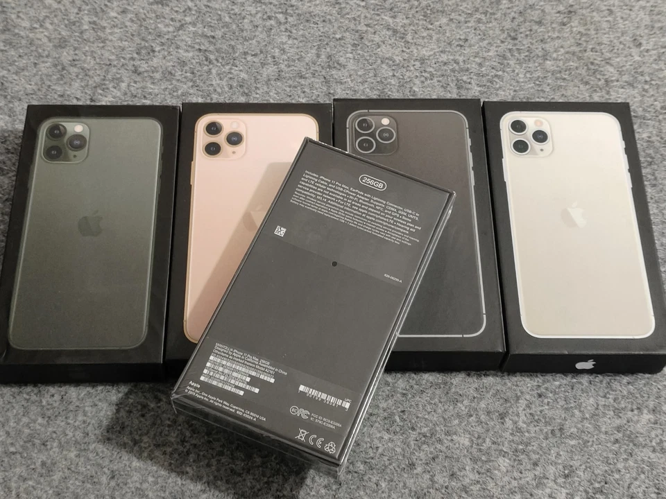 Good condition Apple iPhone 11 Pro max 64/256GB Factory UNLOCKED(any carrier) - Image 2 of 4