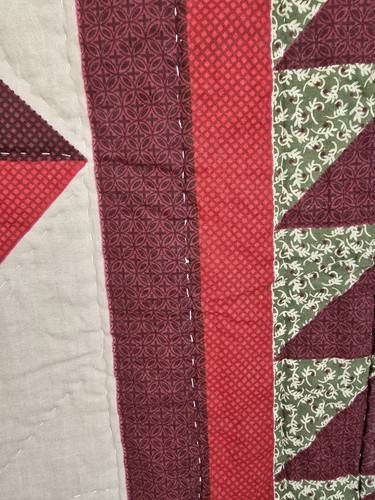 Cardinal Poinsettia Holly Snowflake Christmas Quilt 52 x 64 Red Green Tan Winter - Picture 6 of 13