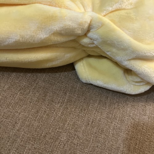 Luxury Throw Yellow Blanket Ultra Soft Plush Throw for Bed Gifts 50x70in Free ๐ - Picture 17 of 24