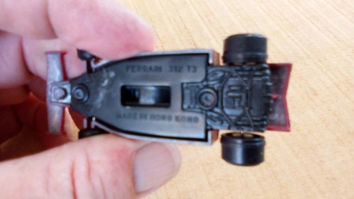 Vintage roter Ferrari 312P T3 Racer Hong Kong #11 ohne Fahrer - Bild 8 von 8
