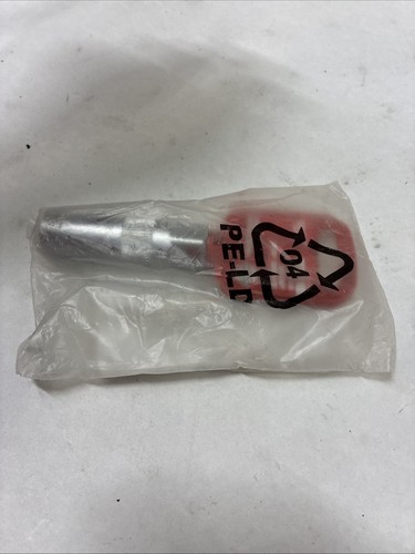 Milwaukee Tool 48-22-9550 3/8" Drive 9/16" Spark Plug Deep Socket Rubber Retain - Picture 3 of 3