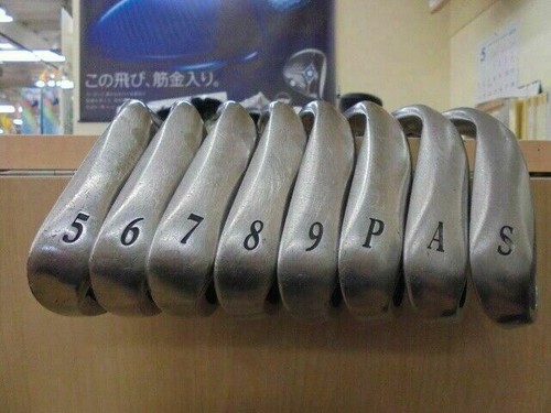 DUNLOP ALL NEW XXIO 8PC MP400 S-FLEX IRONS SET GOLF CLUBS - Picture 2 of 5
