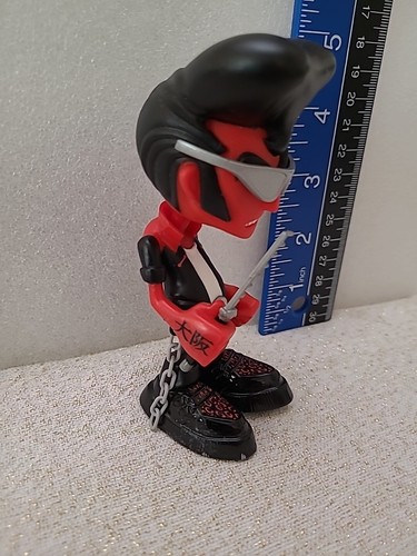 HOTWHEELS JAPAN CONVENTION "HECKBILLY" LED FOOTS FIGUREN URBAN TOYS SOFUBI - Bild 2 von 12