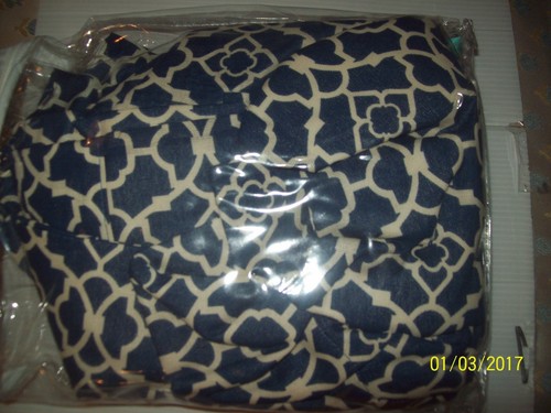 WAVERLY Blue & White 52 x 63" Cotton Lined Rod Pocket Geodesic Panel Curtain-NEW - Picture 3 of 3