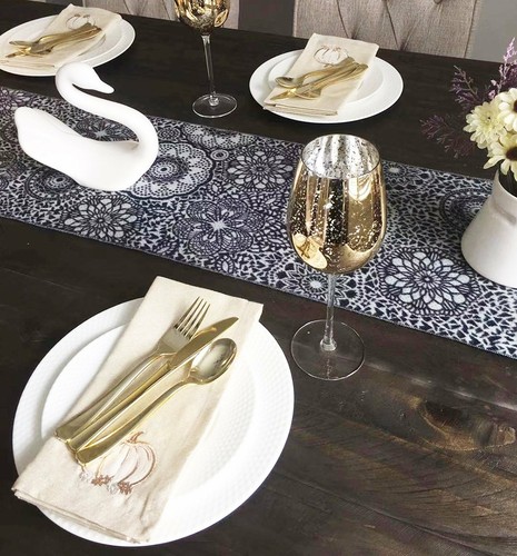 300 Piece Gold Plastic Silverware Set, Forks, Spoons, Knives, 100 Each - Picture 8 of 11