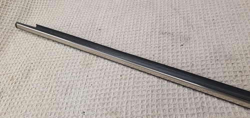 Vauxhall Opel Astra H Mk5 Left Upper Rear Door Window Waist Moulding Weatherstri - Picture 2 of 11