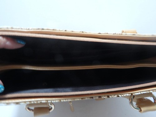 NWOT Faux Crocodile Purse Handbag Zipper Tan Gold Tone Embellishments - Picture 4 of 4