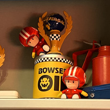 Super Nintendo World Limited TM MarioKart Trophy &amp; Toad Racer Set USJ SuperMario