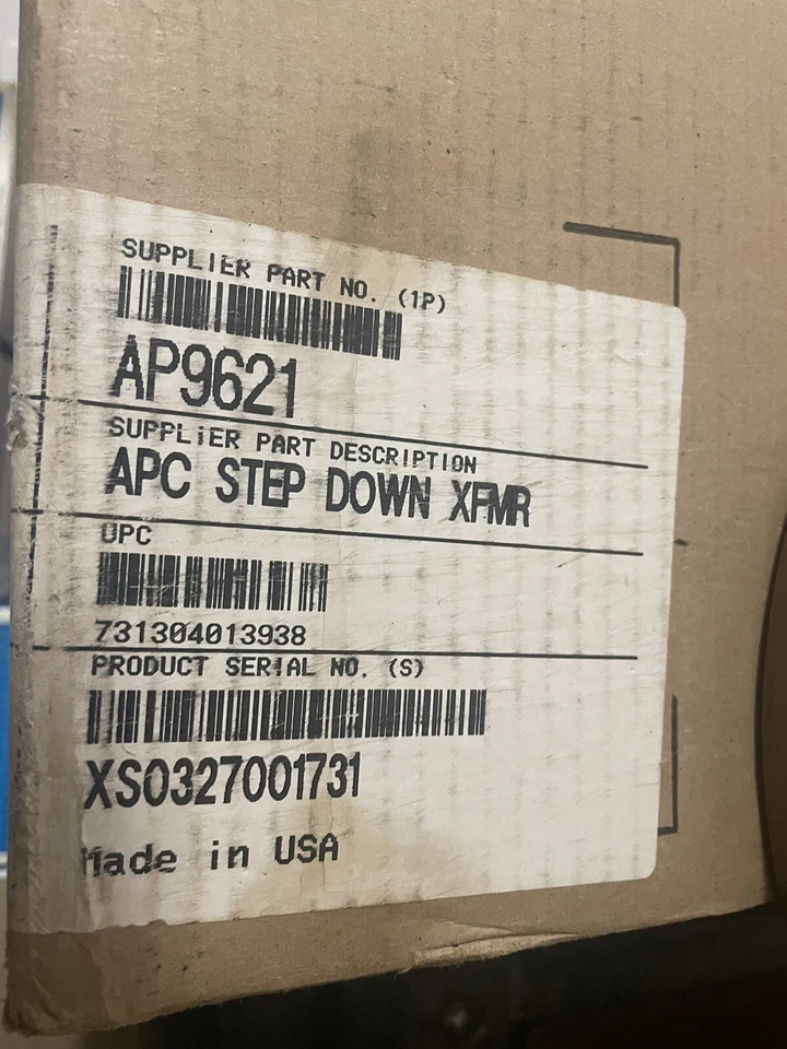 APC AP9621 Step Down Transformer, 30A Plug - 24A Max Input, 4500VA Max Power Out - Image 2 of 4
