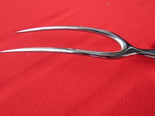 1944 OLD MASTER Pattern Large Carving Guarded Fork by Towle Sterling Silver 11" - Picture 7 of 11