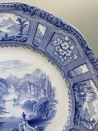 Staffordshire 9.25" Placa Azul Transferware Shannon - Imagen 4 de 10