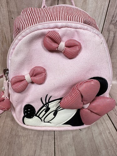 Minnie Mouse Disney Backpack - Pink - 3D Bow Accents - Bow Zippers - Very Cute! - Picture 3 of 12