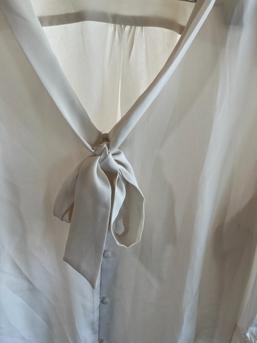 Avenue Size 22 24 Ivory White Tie V Neck 3/4 Sleeve EUC - Picture 5 of 5