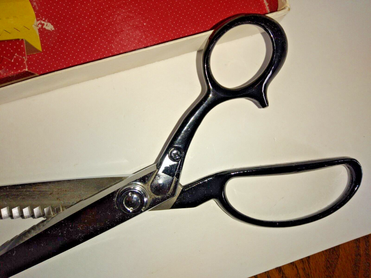 Canary Pinking Shears Scissors 7