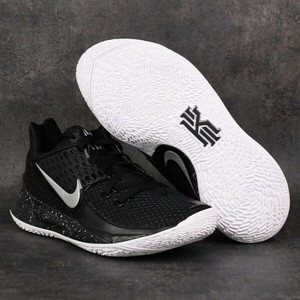 tenis nike kyrie low