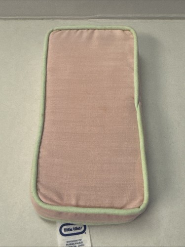 Little Tikes My Size Barbie Dollhouse Pink Cushion for Blue Couch - Picture 3 of 12
