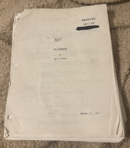 THE SOPRANOS PRODUCTION USED SCRIPT DAVID CHASE JAMES GANDOLFINI EPS 1-3 PILOT - Picture 1 of 16