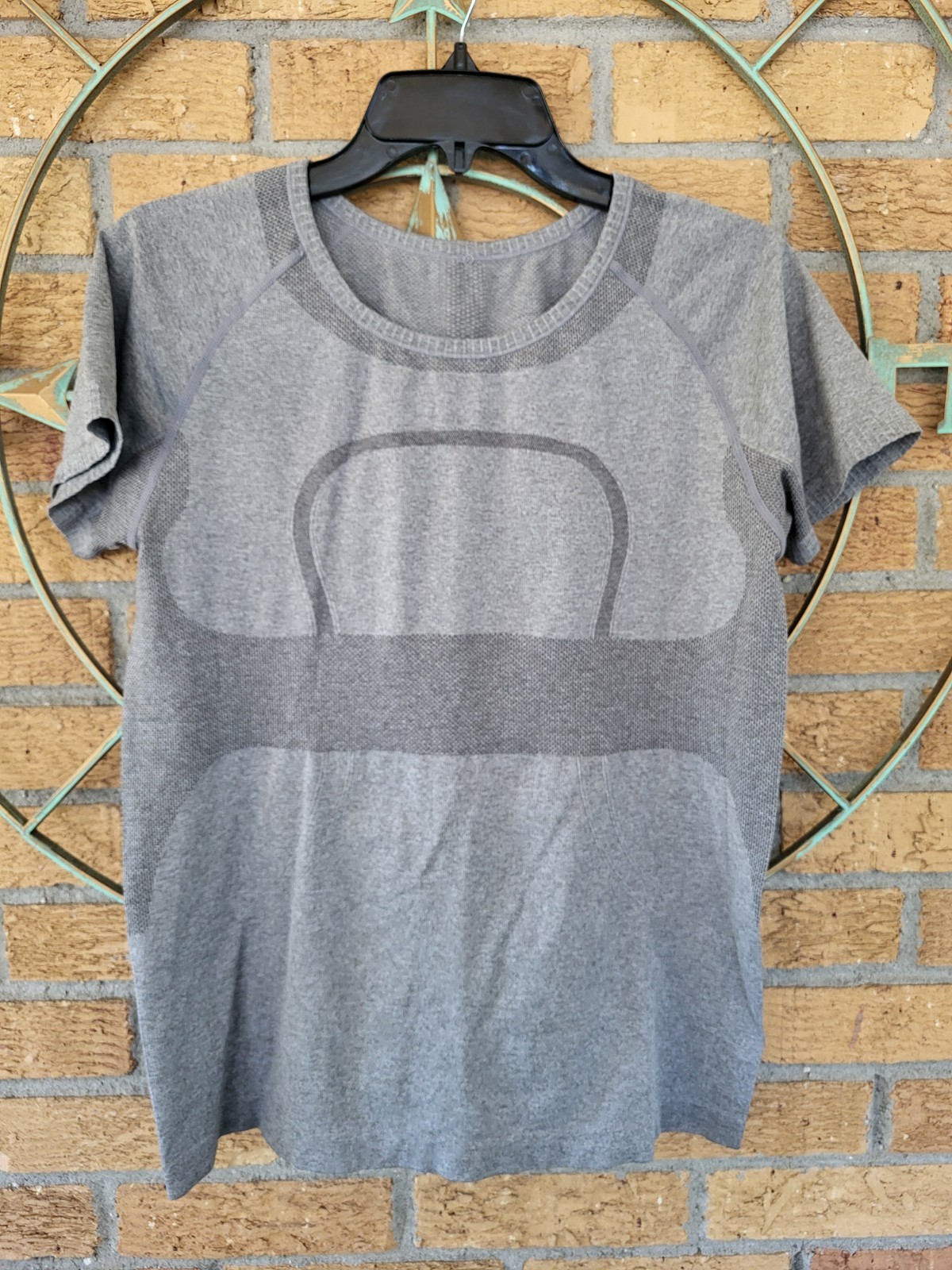 Lululemon Heathered Gray Swiftly Tech SS Short Sl… - image 1