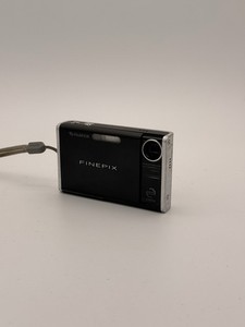 Fujifilm FinePix Z1デジタルカメラ Amazon | FUJIFILM デジタルカメラ FinePix(ファインピックス) Z1 FX